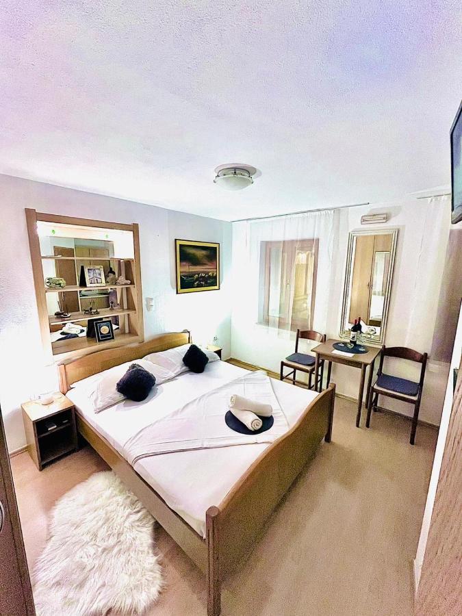 Studios Magnolia Trogir Exterior foto